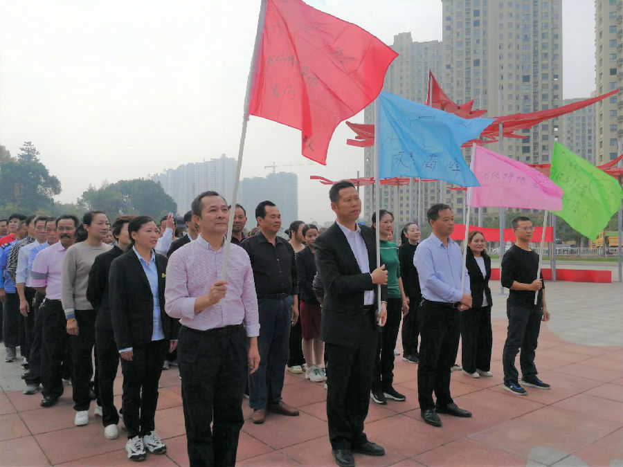 增強(qiáng)自信心，塑造凝聚力——君健物業(yè)開展員工拓展訓(xùn)練活動(dòng) 